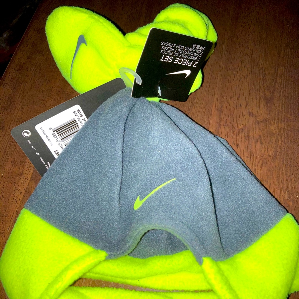 Baby Nike Hats and Mittens
